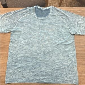 Mens Lululemon T Shirt Size XXL blue